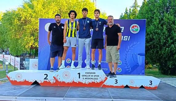 Edirne’ye atletizmde Türkiye derecesi