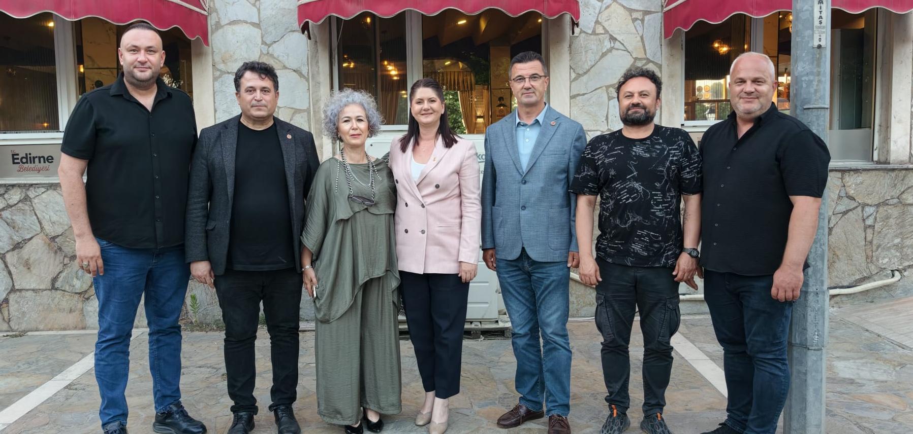 EGD’den dayanışma gecesi