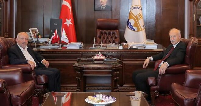 Eski müftü Üzüm’den Rektör Hatipler’e ziyaret