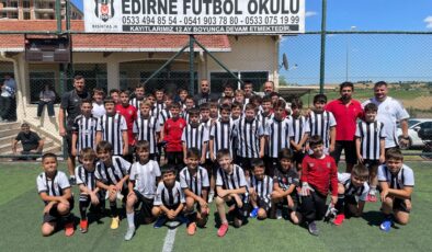Beşiktaş Futbol Okulu’na sürpriz ziyaret