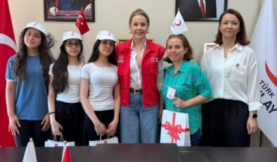 Kızılay Kulübü öğrencilerinden ziyaret