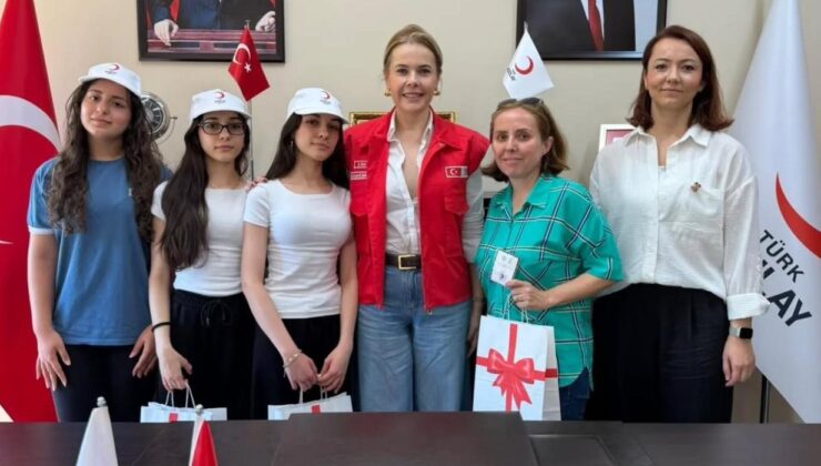 Kızılay Kulübü öğrencilerinden ziyaret