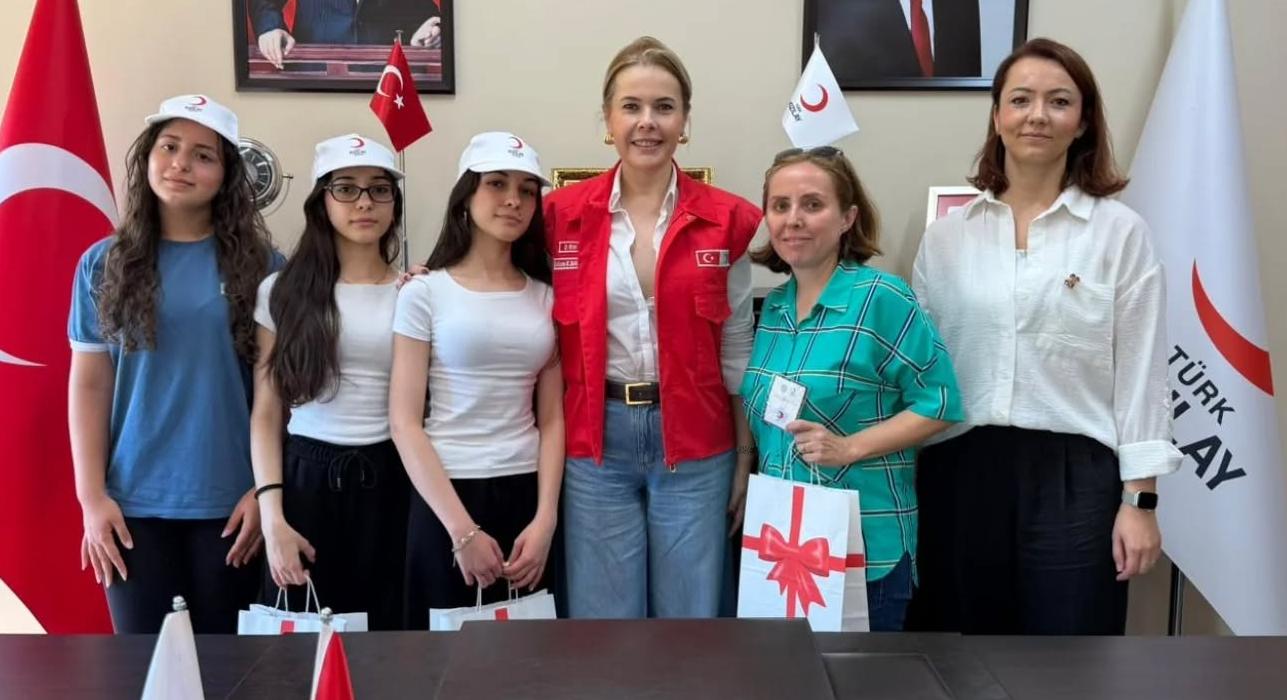 Kızılay Kulübü öğrencilerinden ziyaret