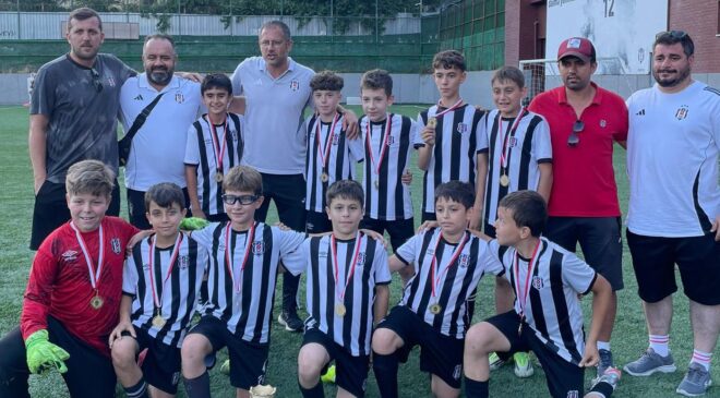 Minik kartallardan Türkiye derecesi