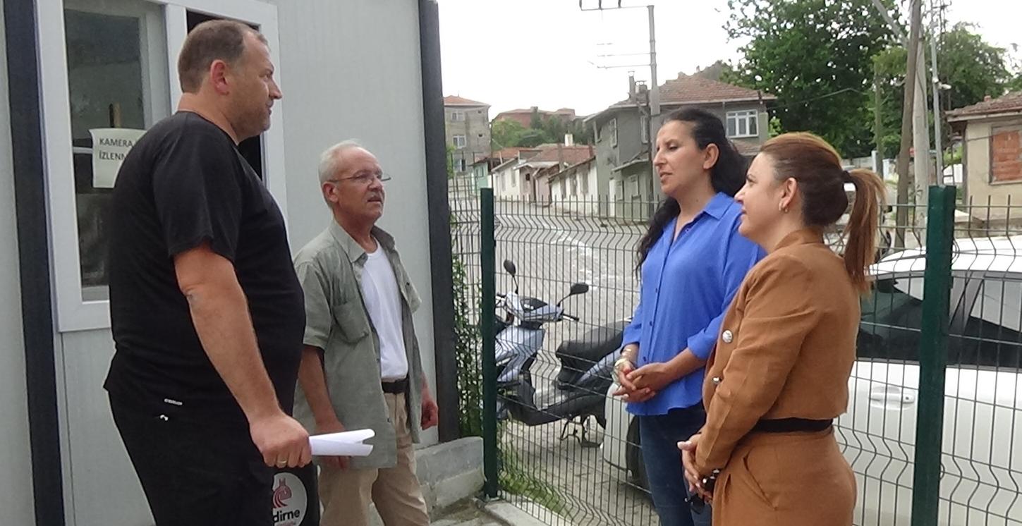Muhtarlara hizmetle tehdit iddiası
