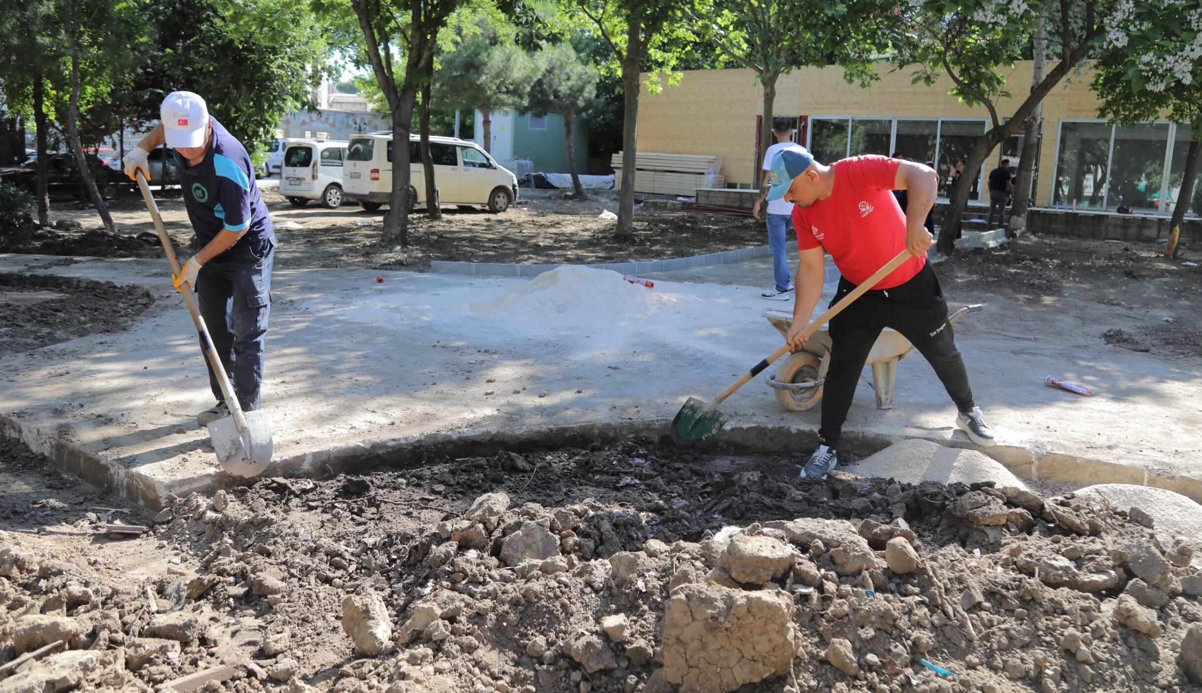 Meydan Kafe’de hummalı çalışma