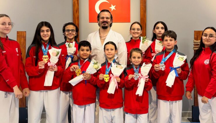 Minik karatecilerden büyük gurur