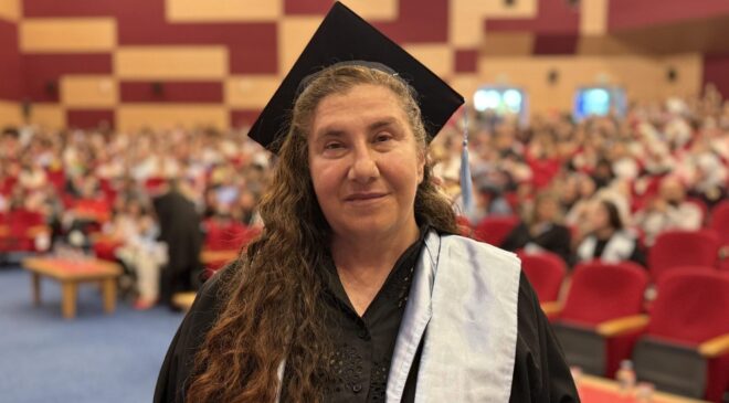 56 yaşında kep attı