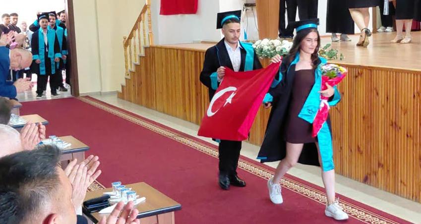 Uzunköprü’de mezuniyet coşkusu