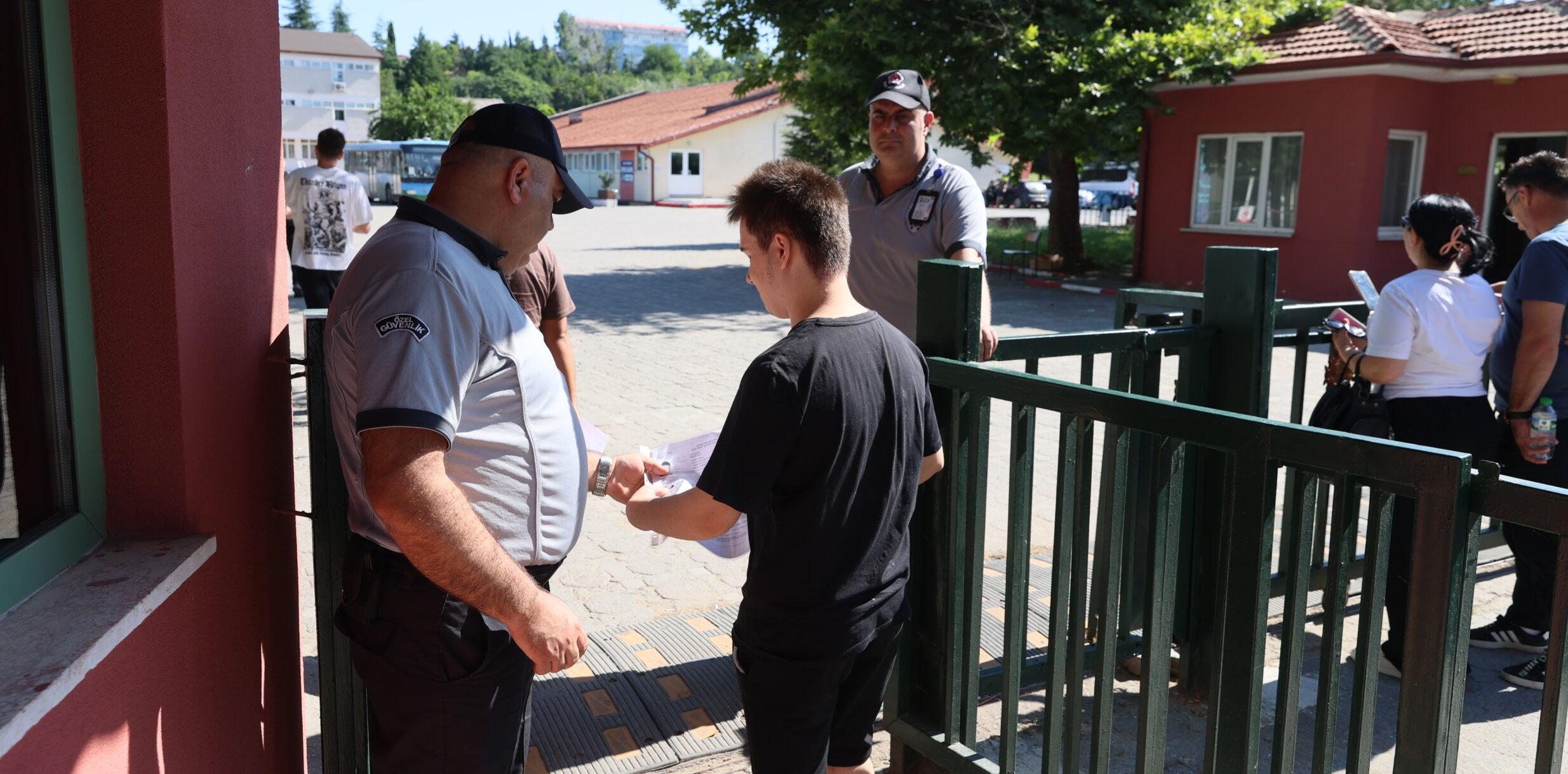 YKS’nin ilk oturumu başladı