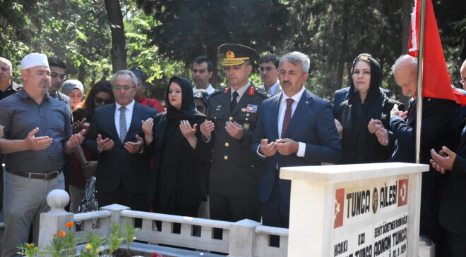 Şehit kabirleri ziyaret edildi