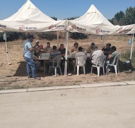 Üreticinin çilesine ‘gölge’ oldu