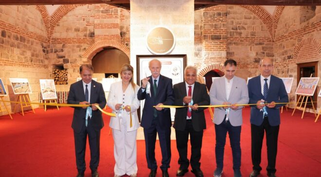 ‘Vakıf Medeniyeti’nin Zarafeti’ sergisi açıldı