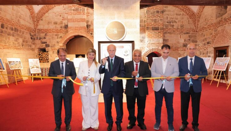 ‘Vakıf Medeniyeti’nin Zarafeti’ sergisi açıldı