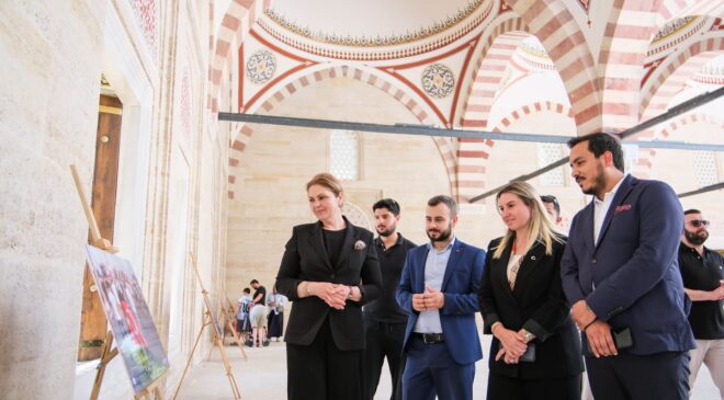 ‘Bir kez daha yüreğimizde hissettik’