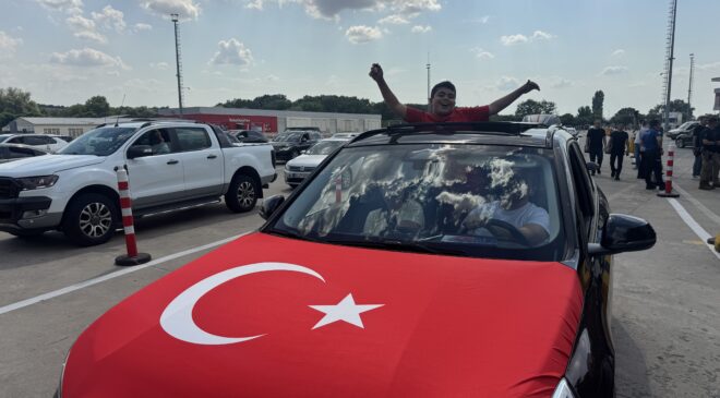 “Gurbette hep eksiğiz, buraya gelince tamamlanıyoruz”
