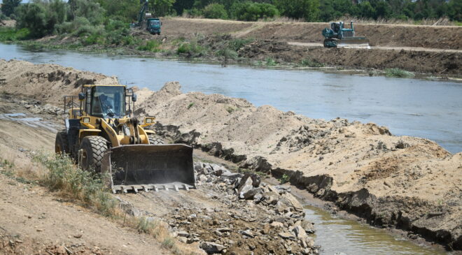 Tunca Nehri’nin yatağı temizleniyor