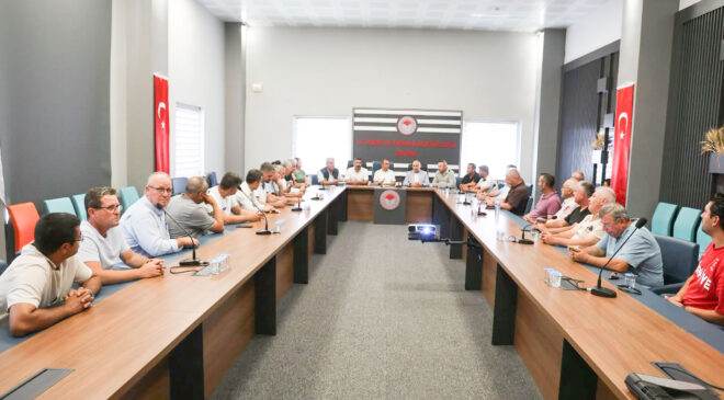 Arı yetiştiricileri buluştu