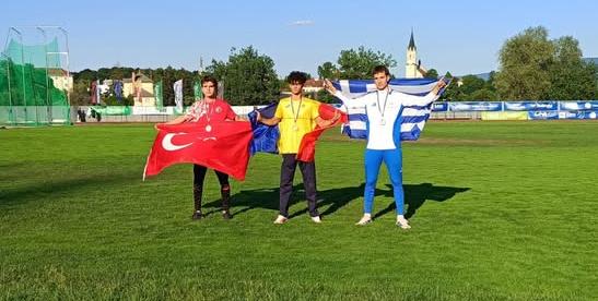 Atletizmde madalya geldi