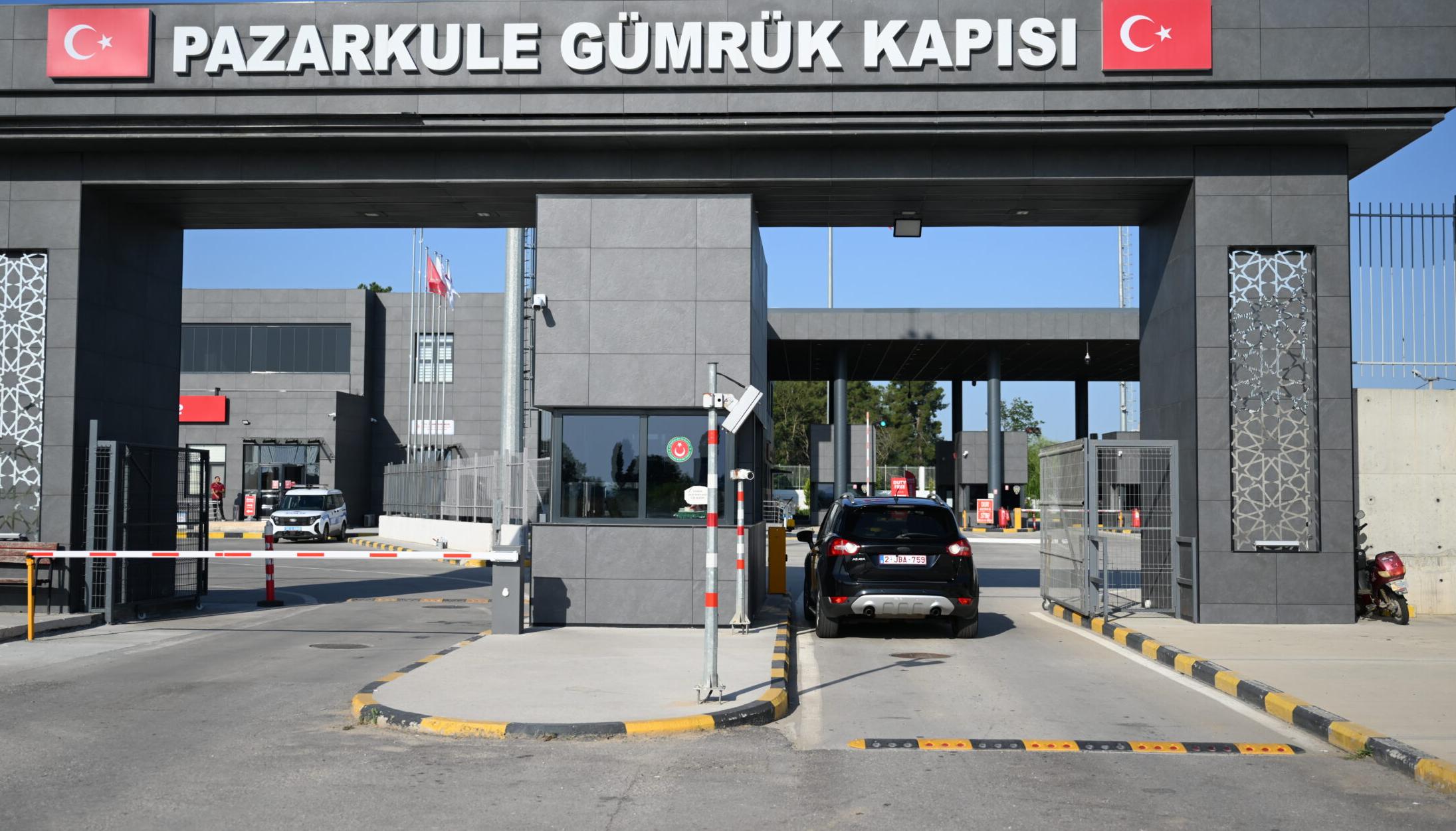  Yunanistan sınırı normale döndü