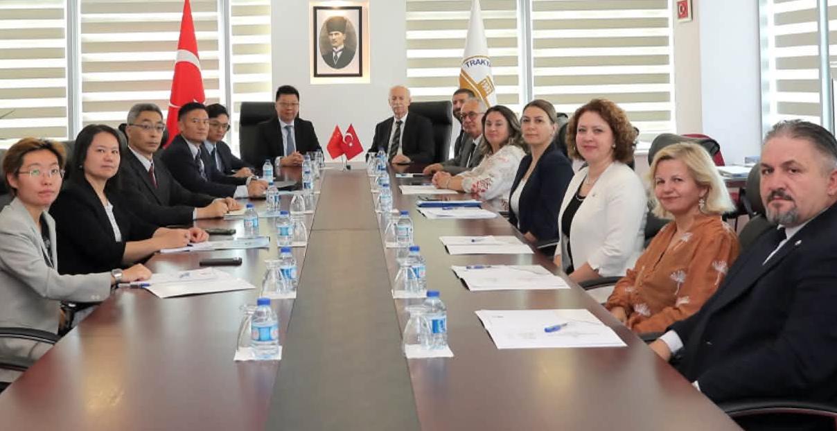 Çin heyetinden TÜ’ye ziyaret