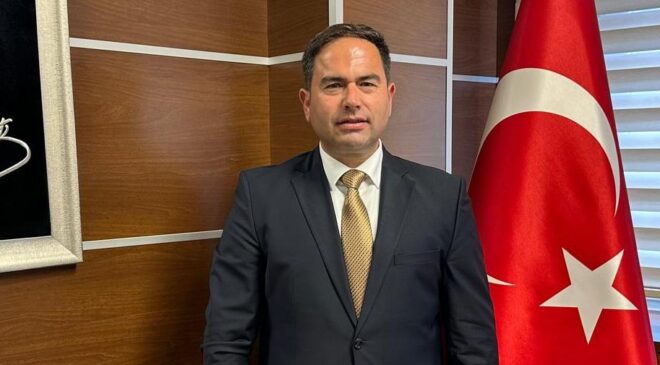 “Gazeteciler, esnafımızla köprü görevi görüyor”