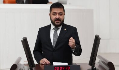 “Kamu görevlileri ‘AKP’ye geçin’ baskısı yapıyor”