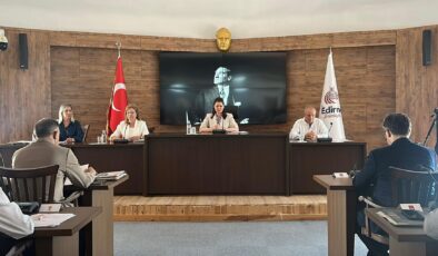 Esnafa 65 yaş üstü destek devam