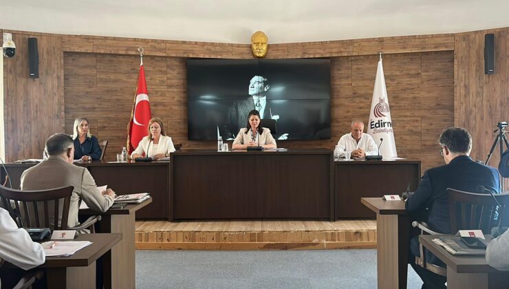 Esnafa 65 yaş üstü destek devam