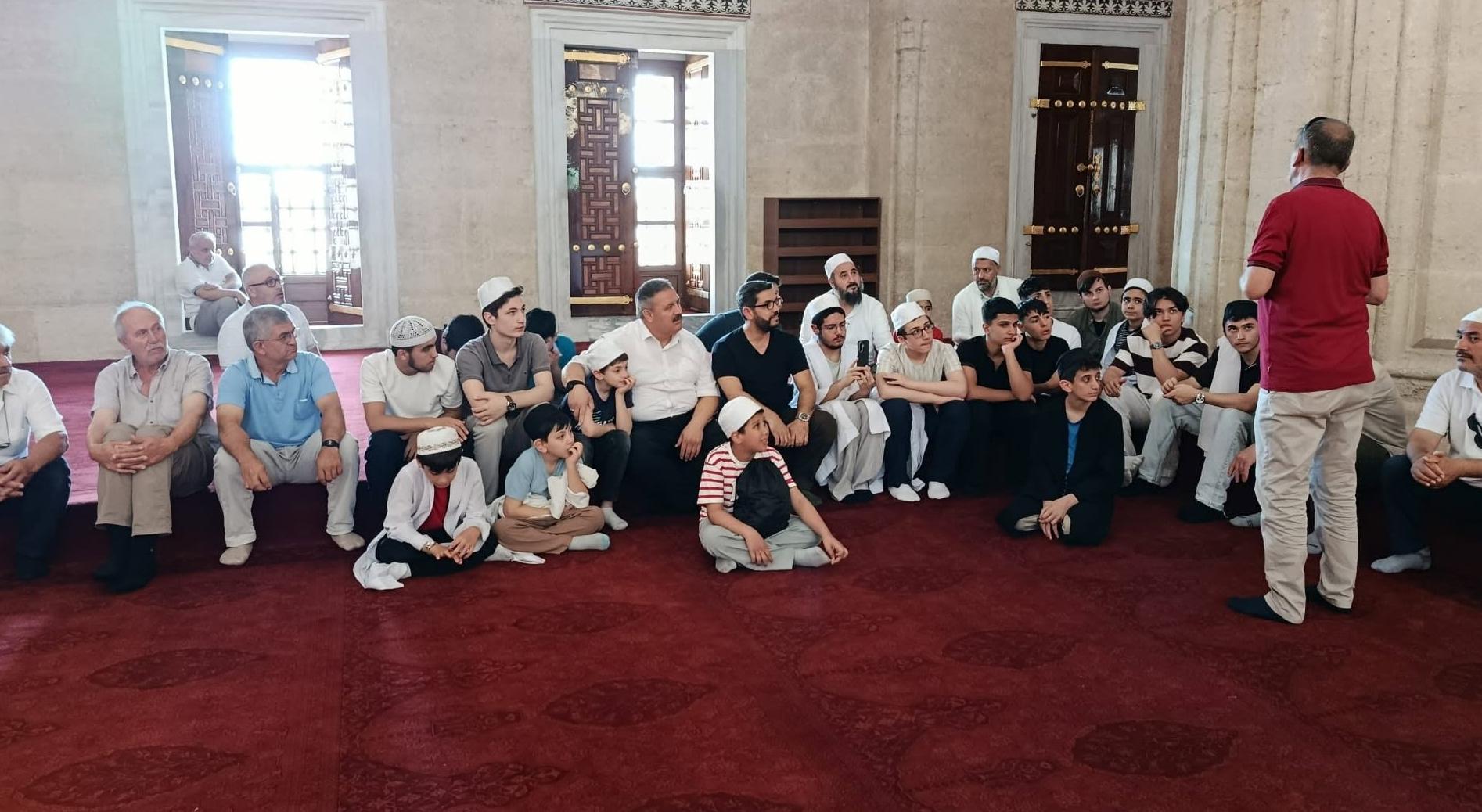 Genç hafızlar Selimiye’de