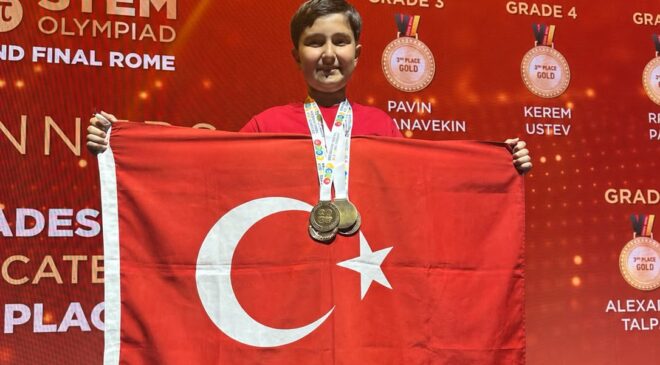 Edirneli Kerem Üstev dünya birinci oldu