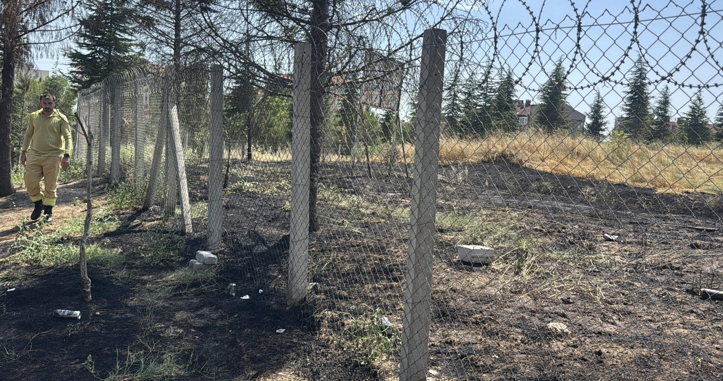 Otluk yangını korkuttu