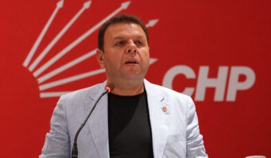 Ediz Ün, CHP’ye geçti