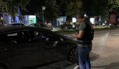 Polisten şok uygulama
