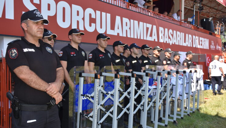 Kırkpınar’da 2 bin 518 polis görev yaptı