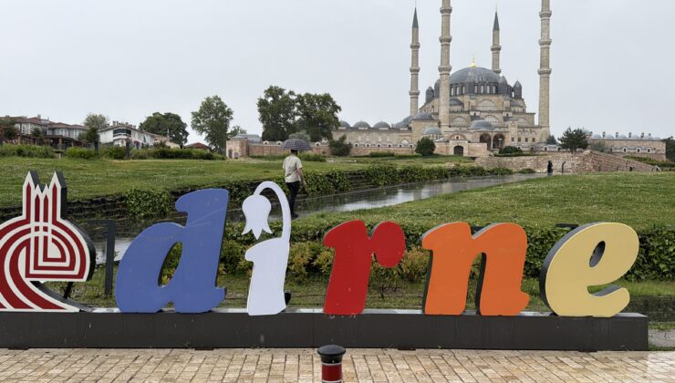 Edirne’de sağanak etkili oldu