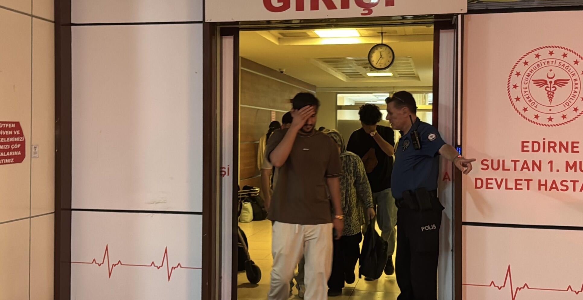 Şüpheli minibüsten düzensiz göçmen çıktı