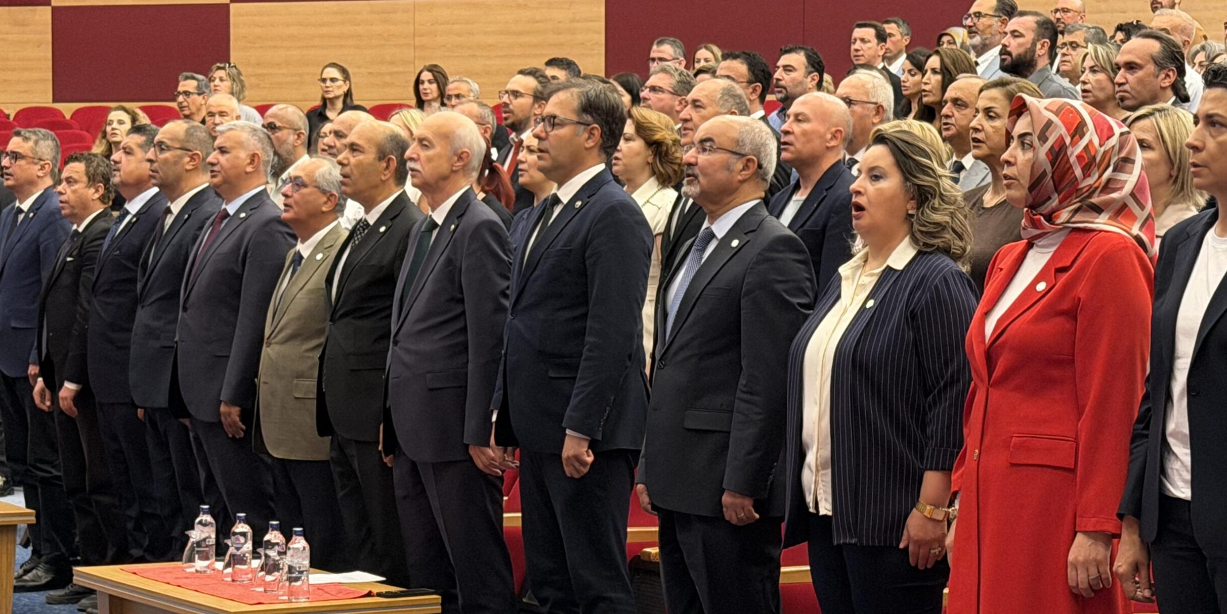 TÜ’de başarıya ödül