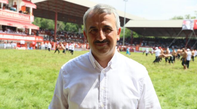 Vali Sezer’den güreşseverlere teşekkür