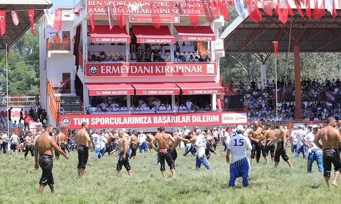 Yeni nesil başpehlivanlar favoriler arasında
