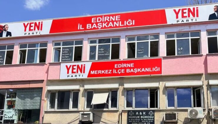 Yeni Parti tabelasını astı