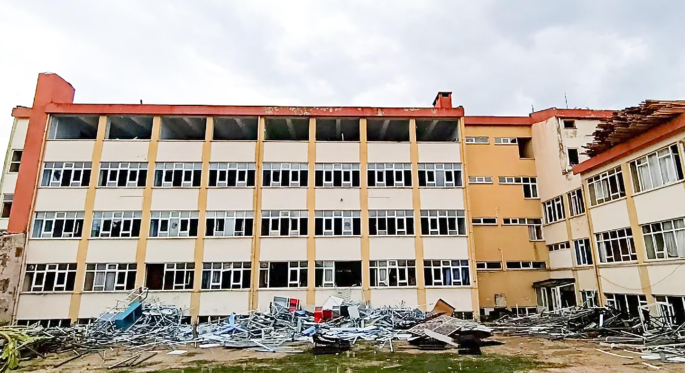 Yıldırım Anadolu Lisesi’nin yıkımı başladı