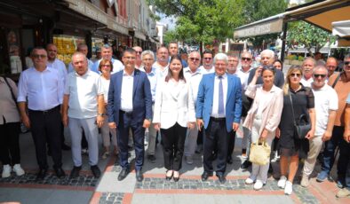 YENİ Parti sahaya indi