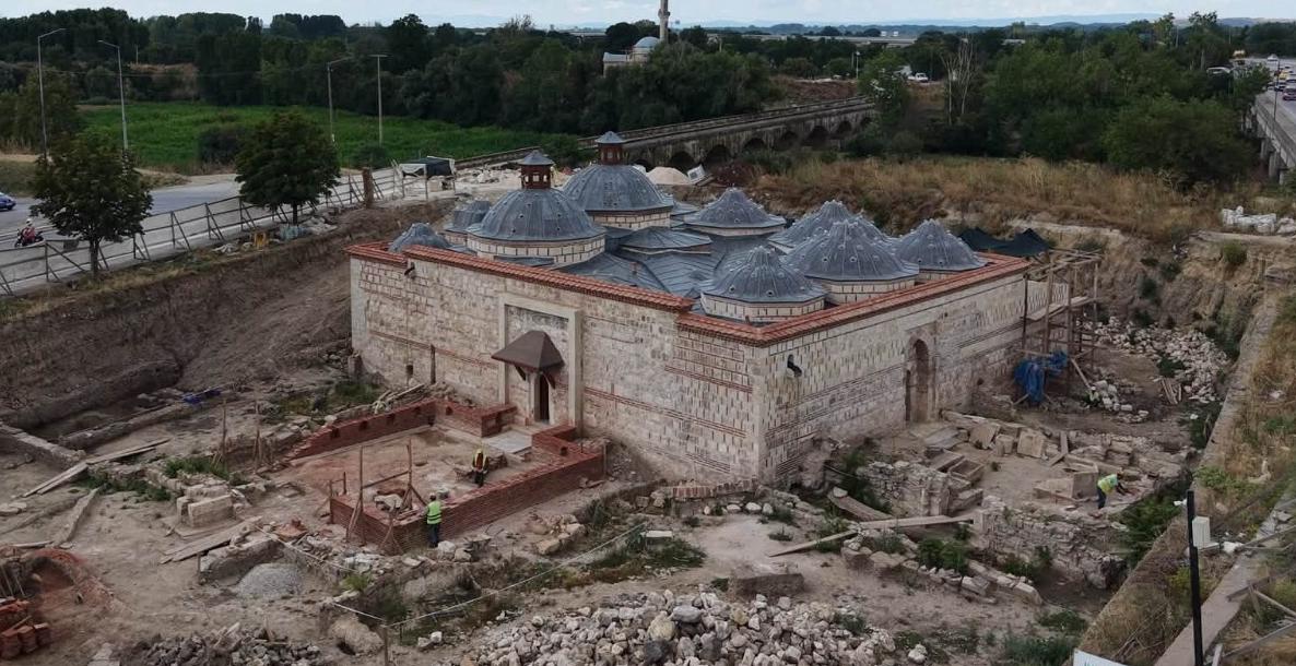 600 yıllık hamam geleceğe taşınıyor