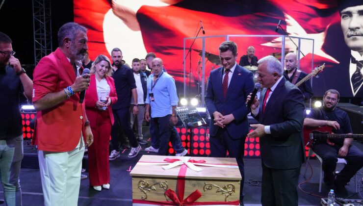 Hakan Altun’a İpsala’dan çeyiz sandığı