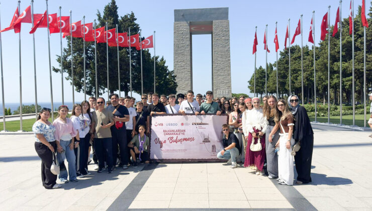 Balkanlardaki gençler ilk kez ana vatanda