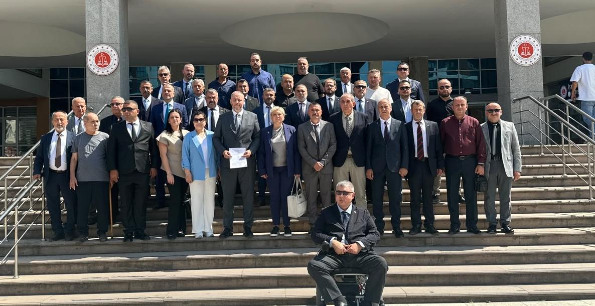 Ahmet Biçer mazbatasını aldı