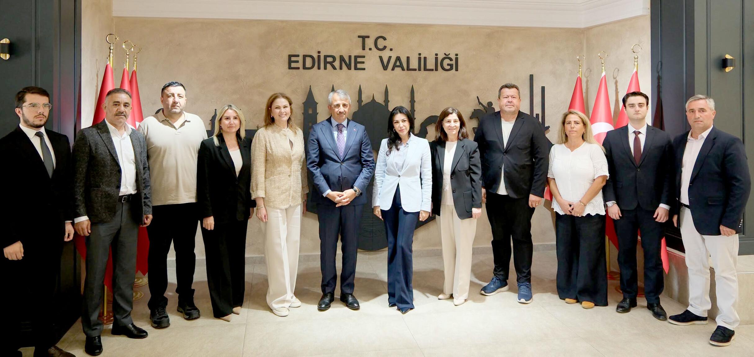 AK Parti heyetinden Vali Sezer’e ziyaret