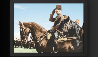 Atatürk’e ‘Başkomutan’ unvanı verilişinin yıl dönümü