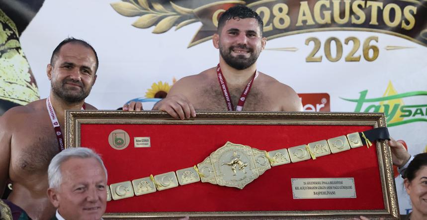 Başpehlivan Erkan Taş oldu